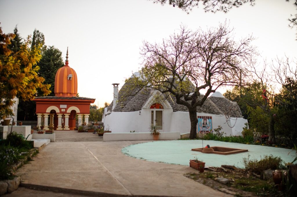 Ashram Centro Bhole Baba in Cisternino Puglia - Italia